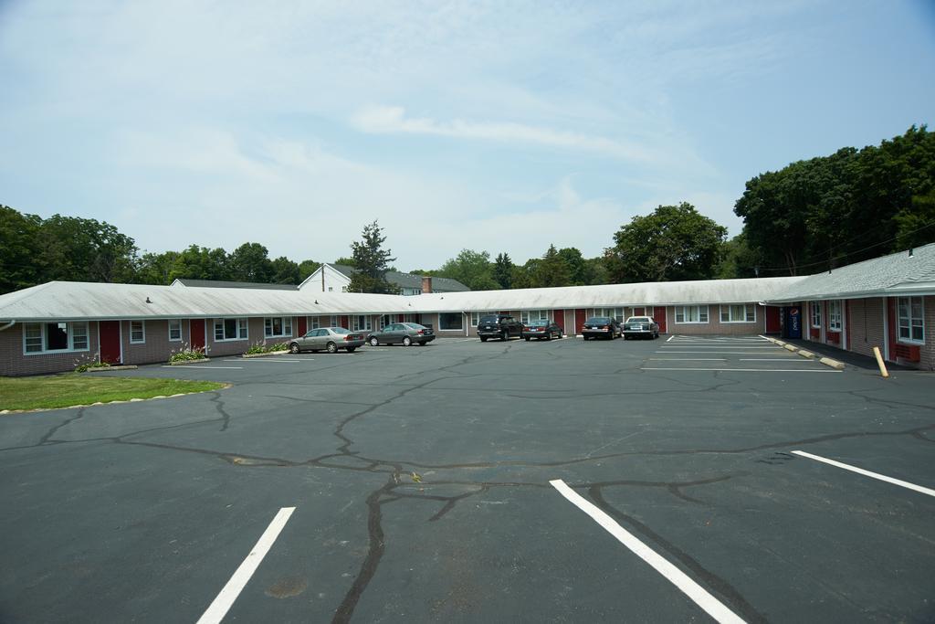 Clinton Motel ภายนอก รูปภาพ